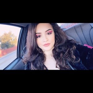 Meet your Posher, Daniella